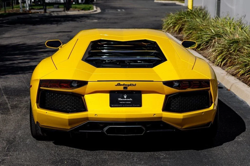 Used 2014 Giallo Evros Lamborghini LP700-4 image 4