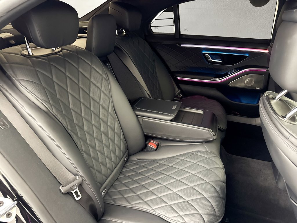 Used 2023 Black Mercedes-Benz S 580 image 28
