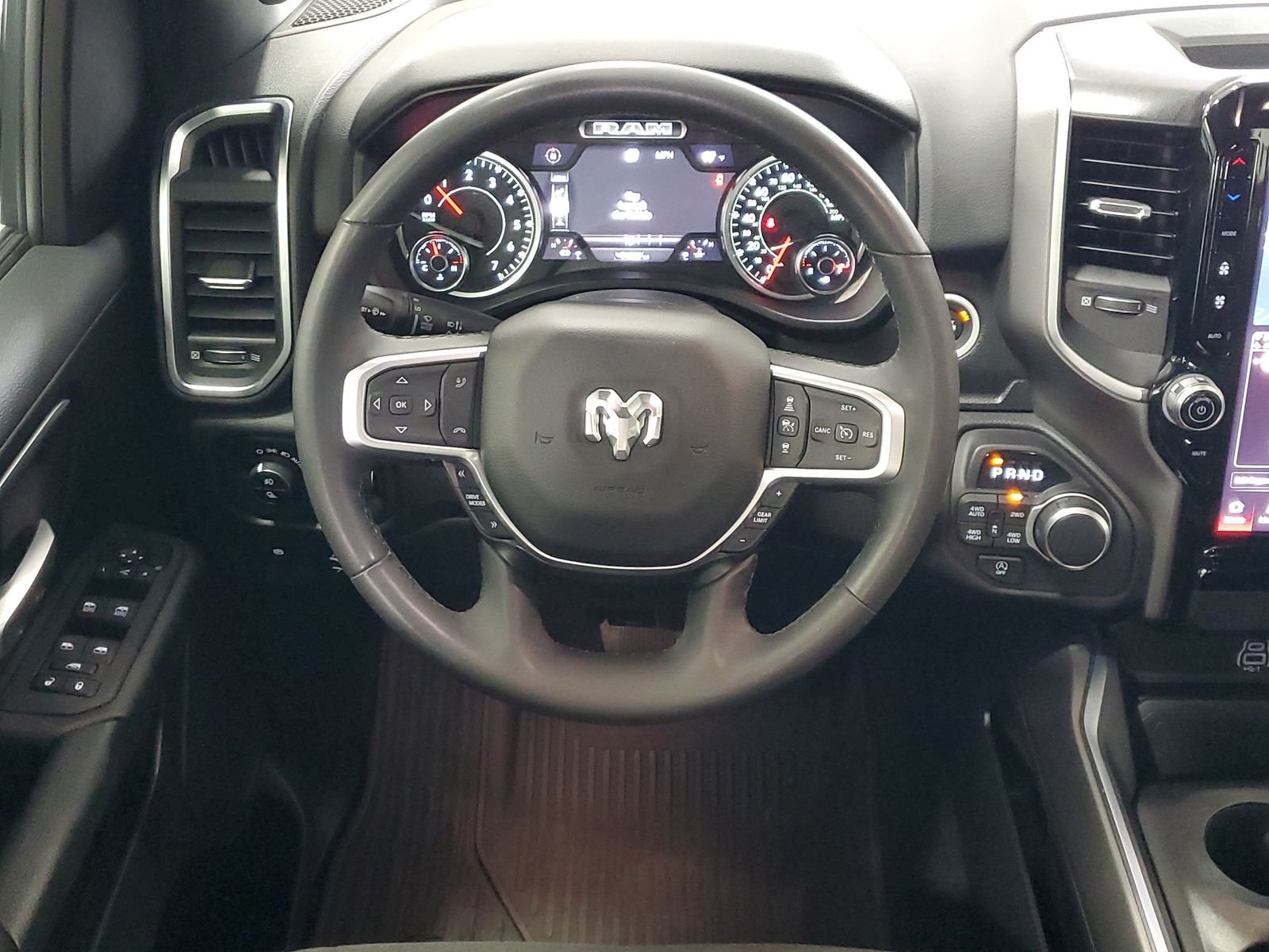 Used 2025 Silver Ram Big Horn/Lone Star image 26