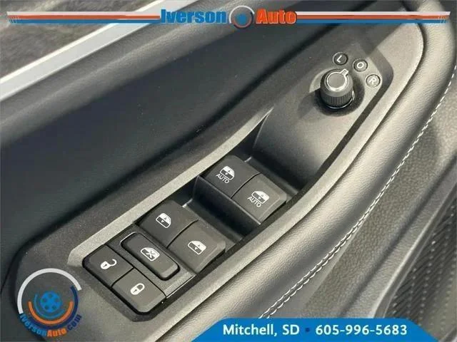New 2026 Bright White Clearcoat Jeep Laredo image 15