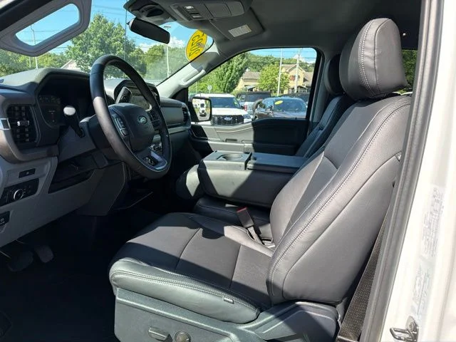 Used 2025 White Ford XLT image 17