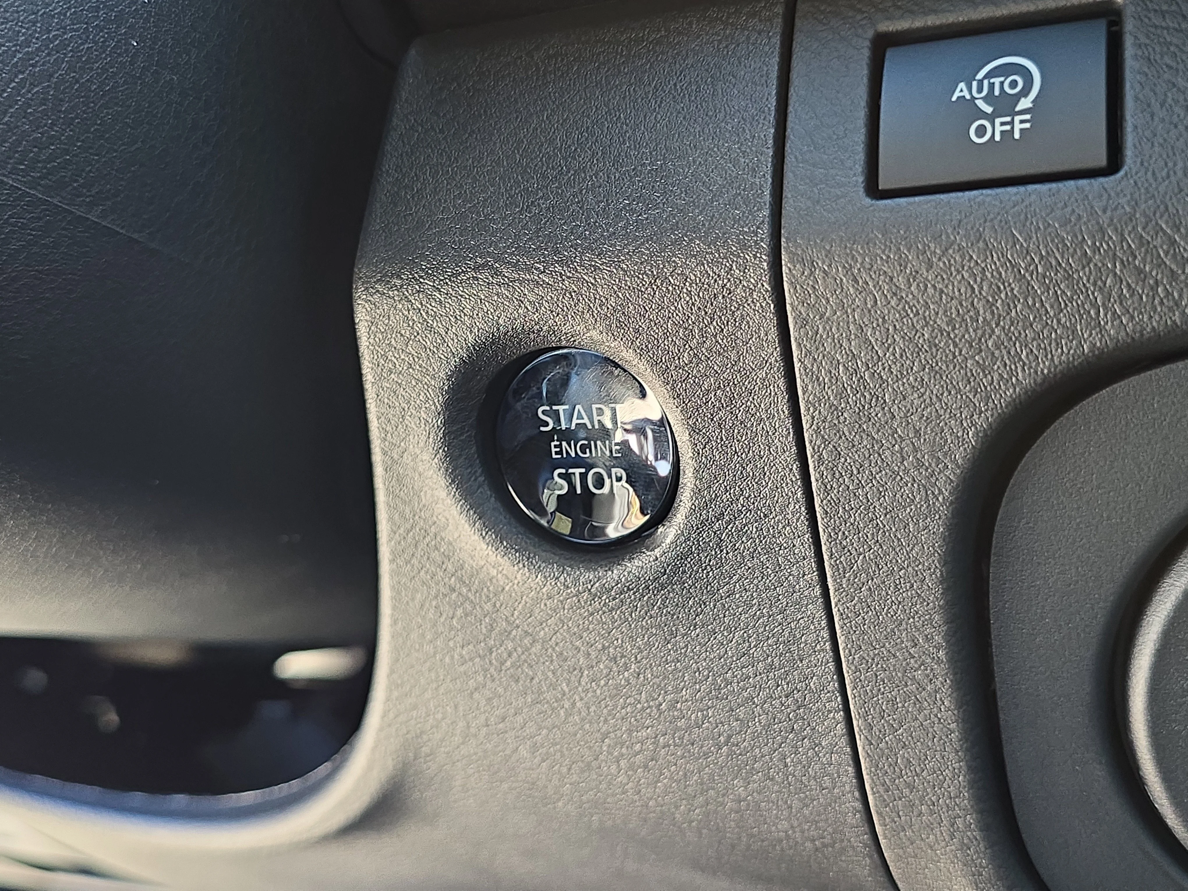 New 2026 Glacier White Nissan Crew Cab PRO-X® image 28