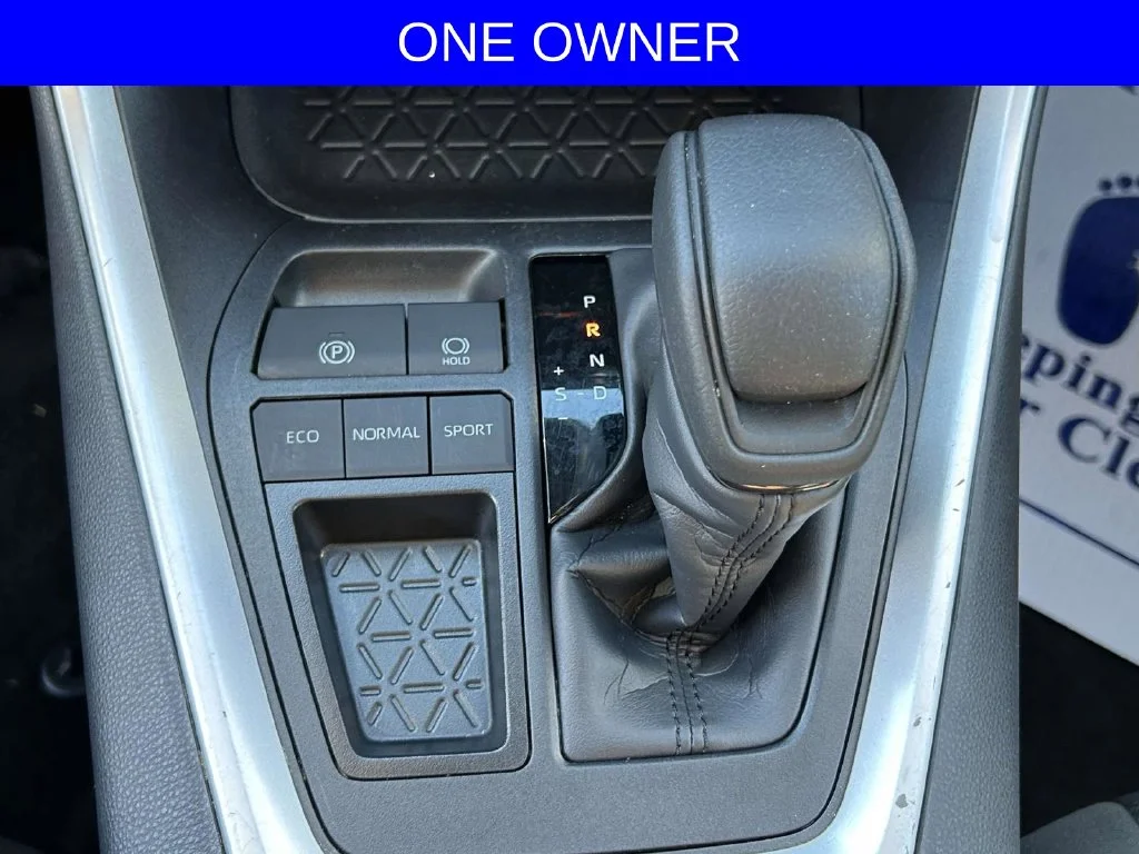 Used 2025 Red Toyota XLE image 21