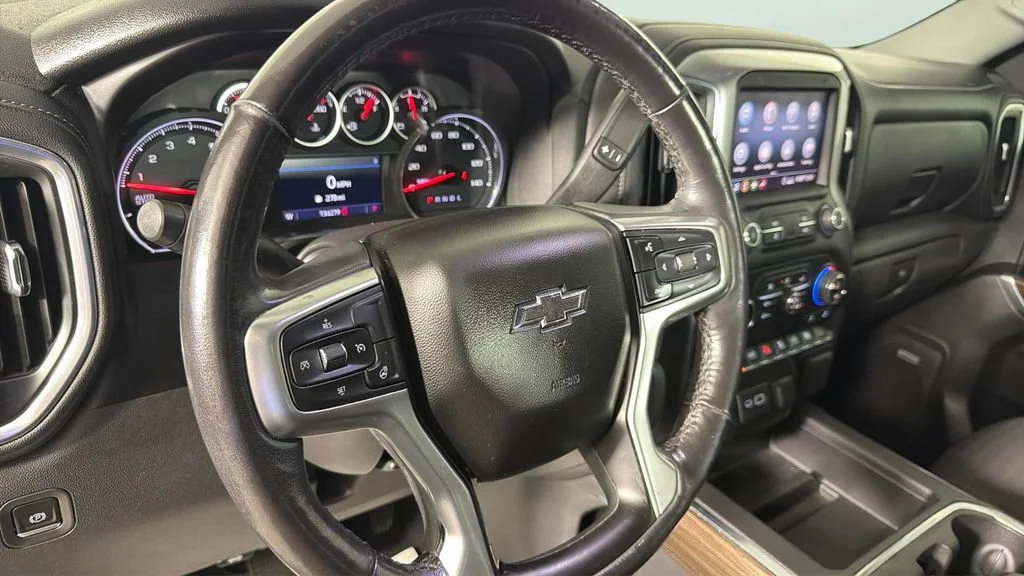 Used 2020 NORTHSKY BLUE METALLIC Chevrolet RST image 22