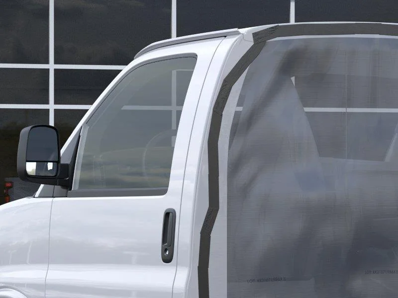 New 2026 Summit White Chevrolet 2WT image 12