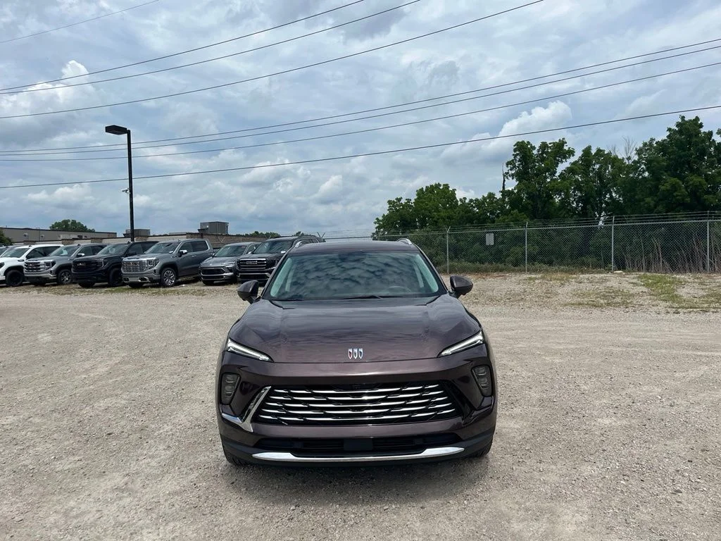 Used 2024 Amethyst Metallic Buick Preferred image 3