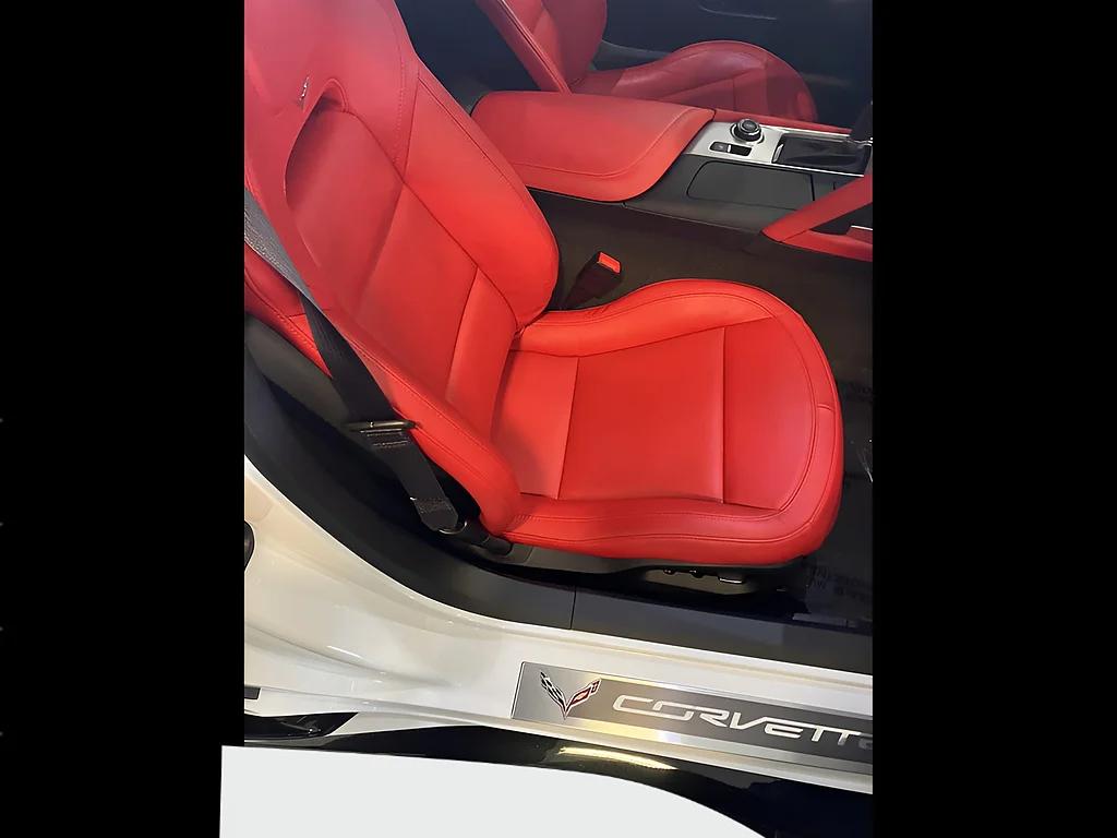 Used 2016 Arctic White Chevrolet Z06 image 11