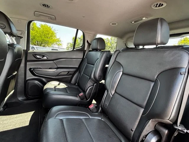 2023 GMC Acadia SLT - Photo 22