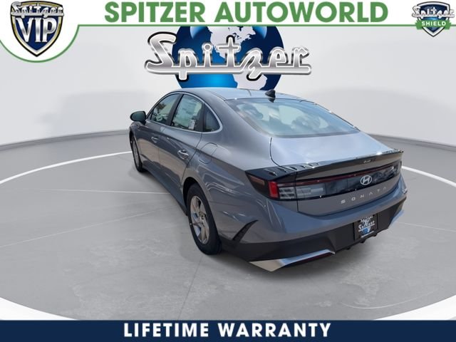 New 2026 Blue Hyundai SE image 33