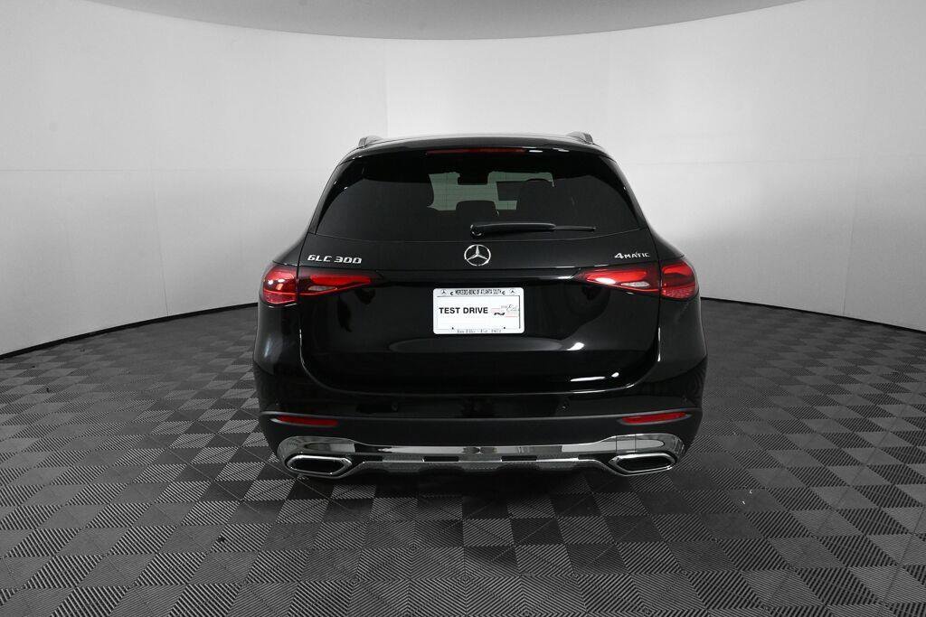 New 2027 Black Mercedes-Benz GLC 300 image 64