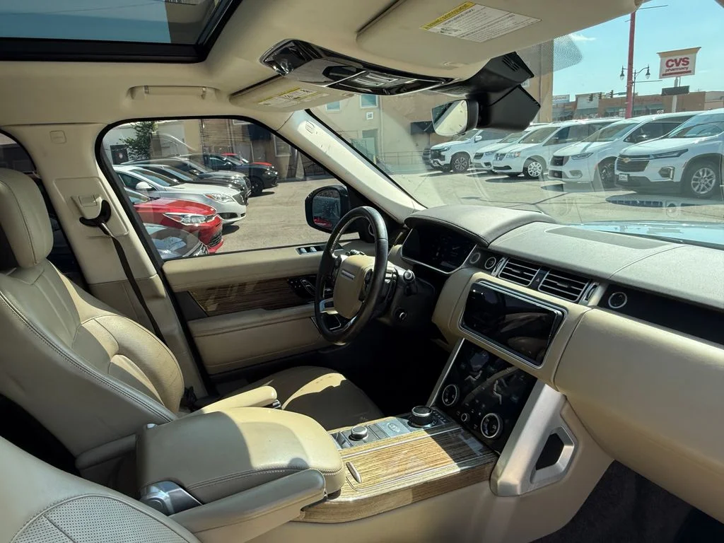 Used 2019 Blue Land Rover 3.0L V6 Supercharged HSE image 3