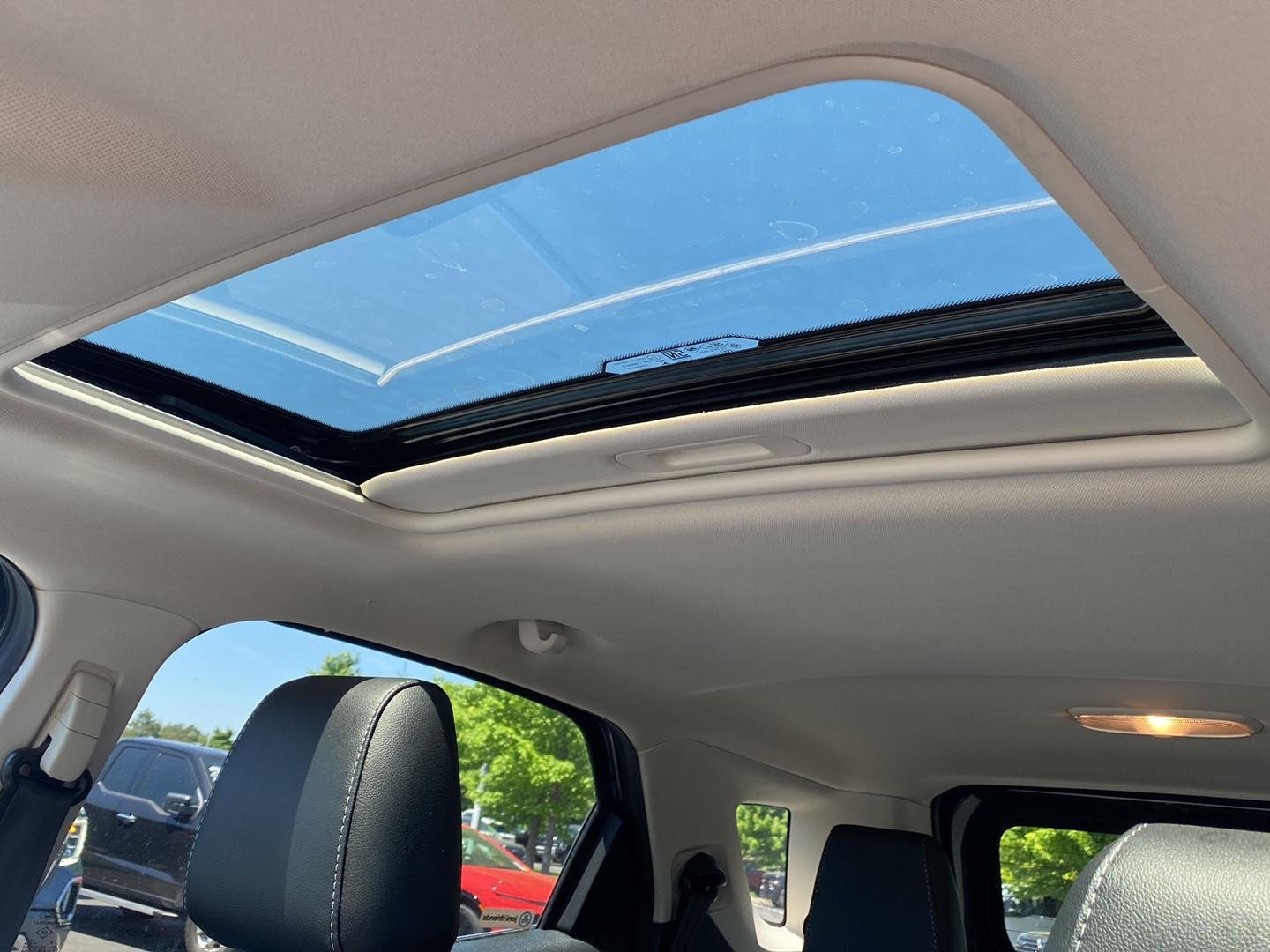 Used 2020 Smoke Ford Titanium image 5