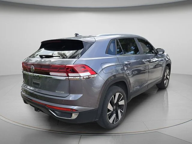 Used 2024 Gray Volkswagen 2.0T SE w/Technology image 5