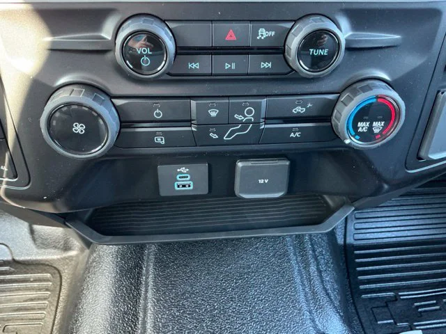 New 2027 Oxford White Ford F-350® XL image 35
