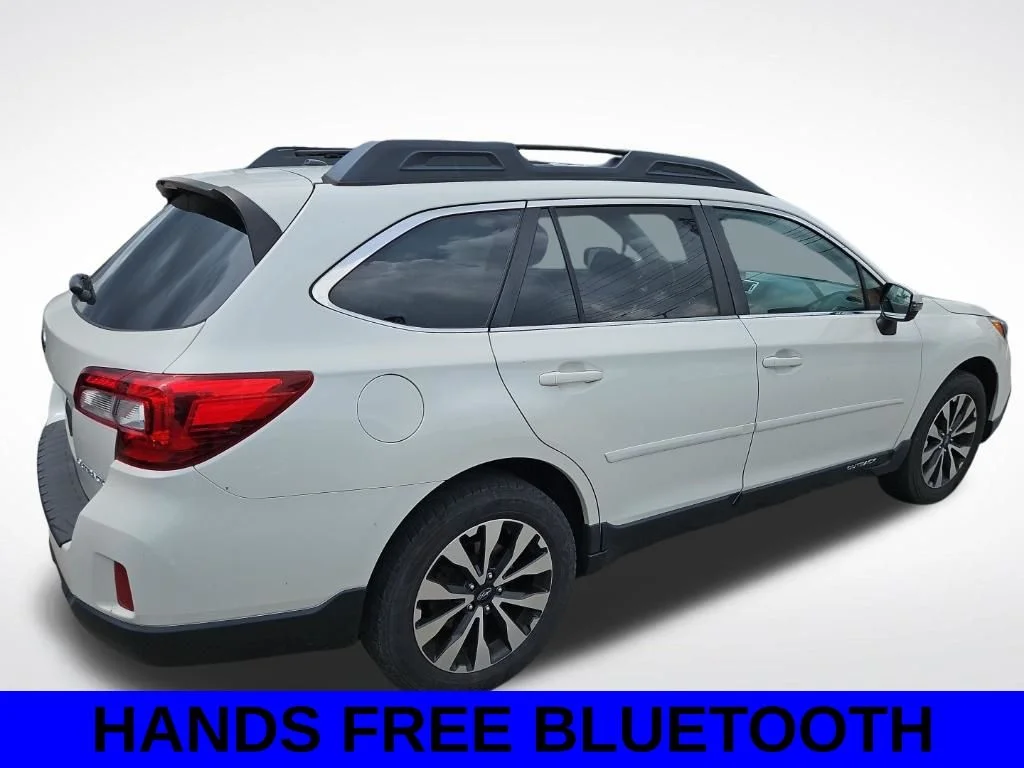 Used 2015 White Subaru 2.5i image 5