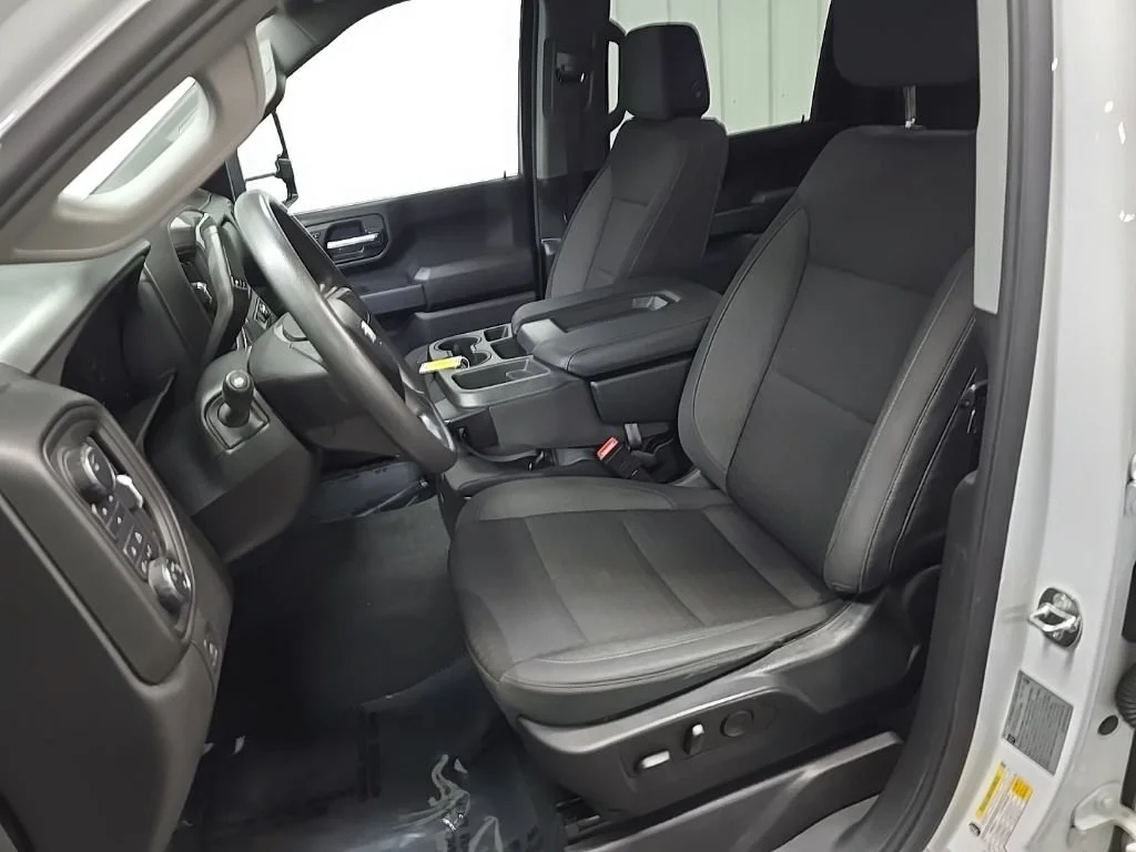 Used 2024 Summit White Chevrolet Custom image 29