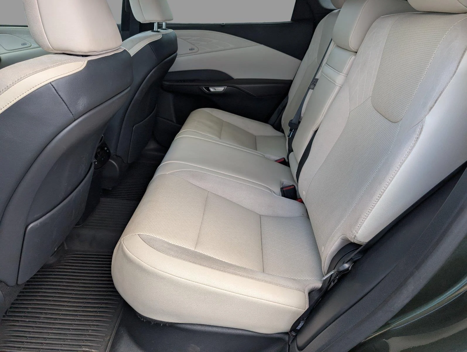 Used 2023 Nori Green Pearl Lexus RX 350 Luxury image 34