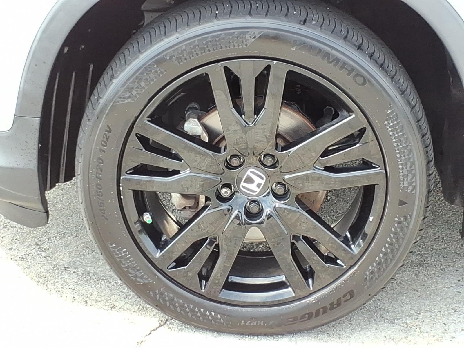 Used 2021 Lunar Silver Metallic Honda Special Edition image 4
