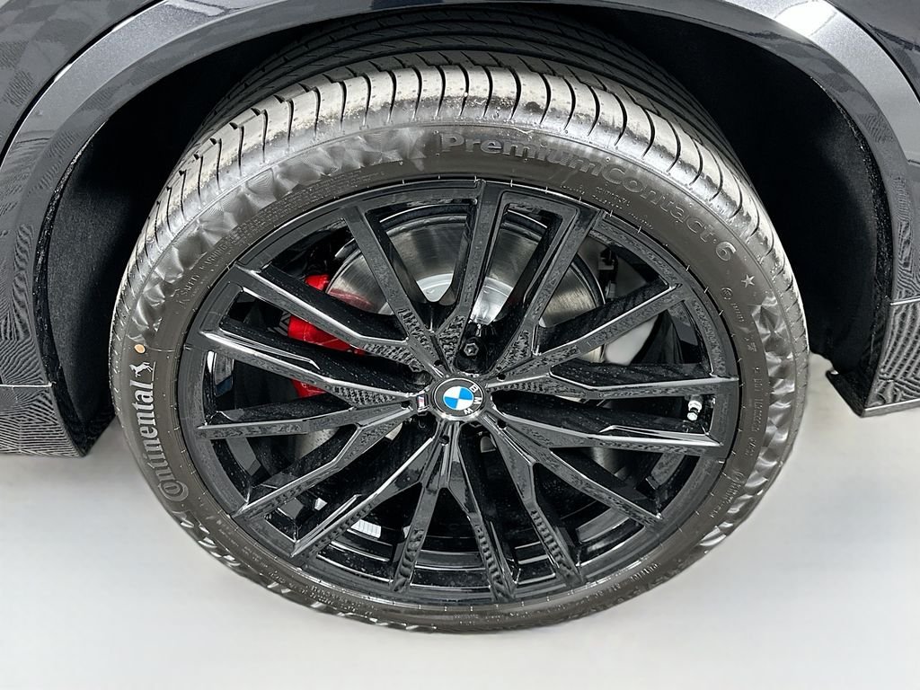 New 2026 Black Sapphire Metallic BMW xDrive40i image 23