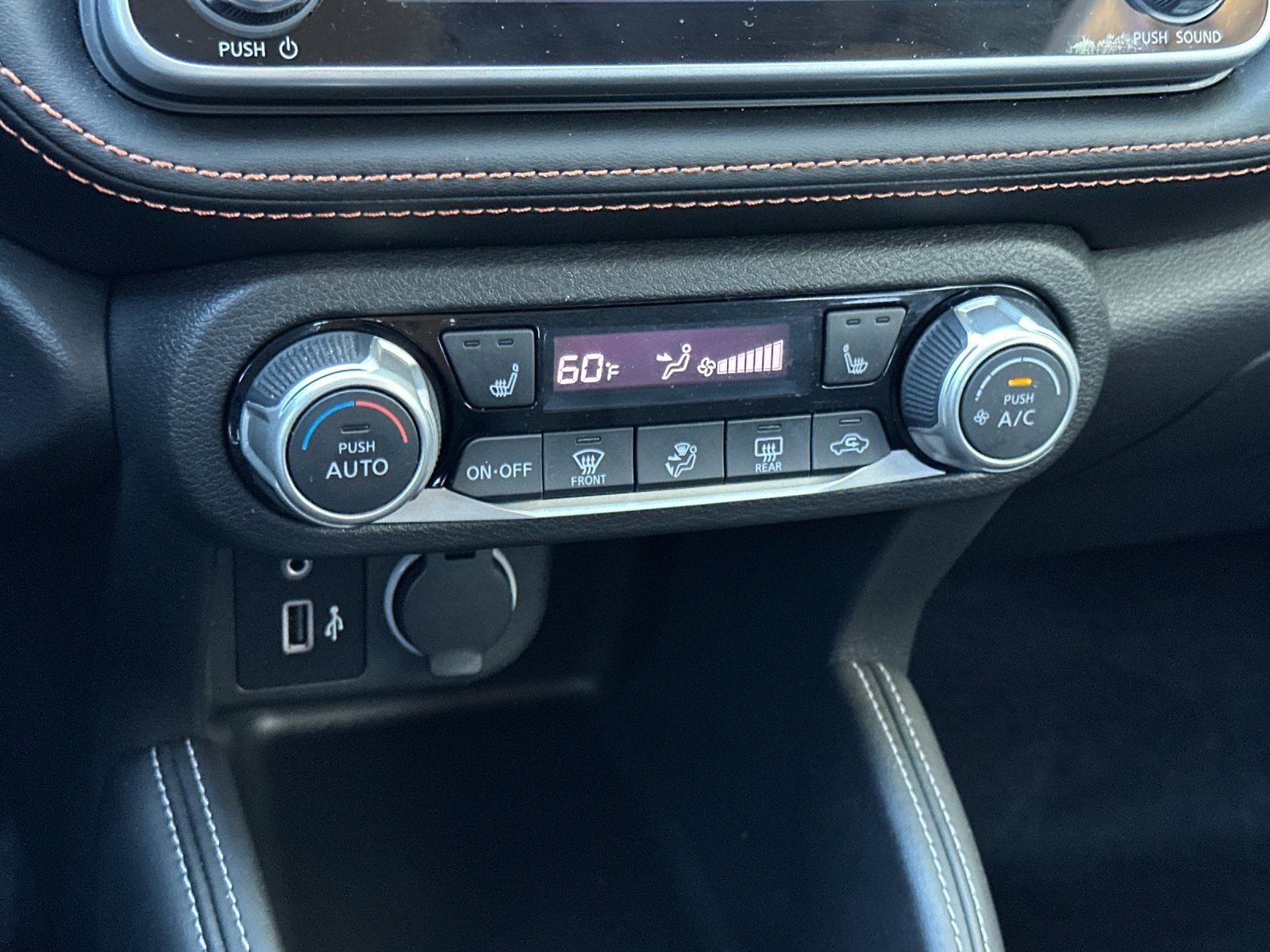 Used 2019 Gun Metallic Nissan SR image 19