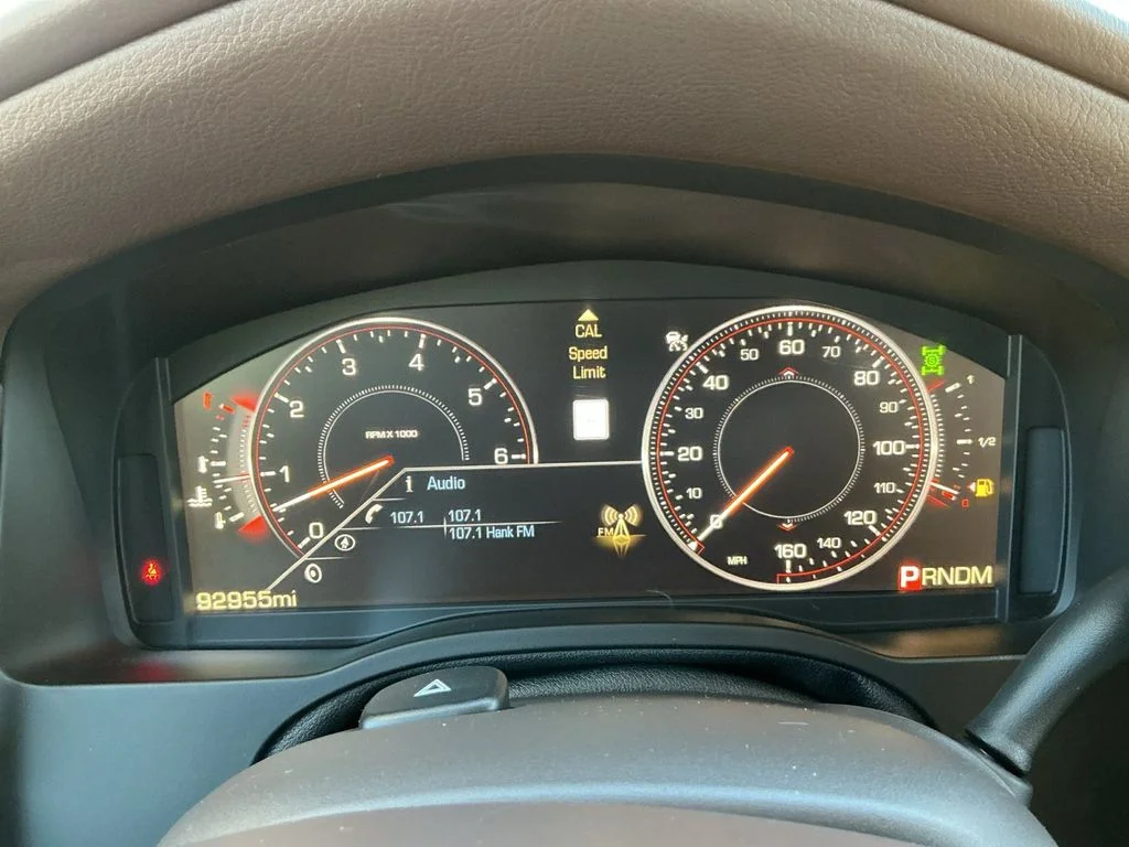 Used 2015 White Cadillac Premium image 18