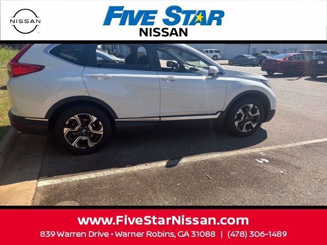 Used 2018 White Honda Touring image 6