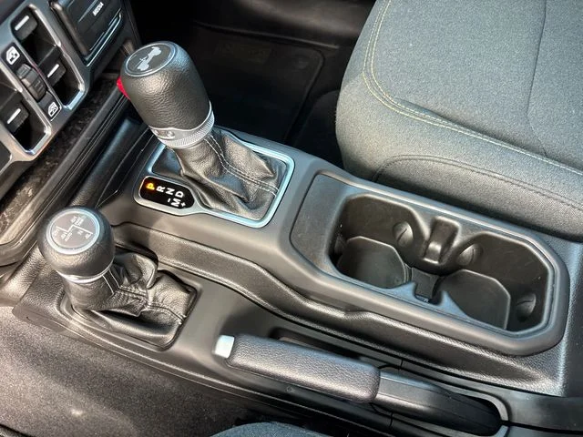 Used 2025 Gray Jeep Sahara 4xe image 24