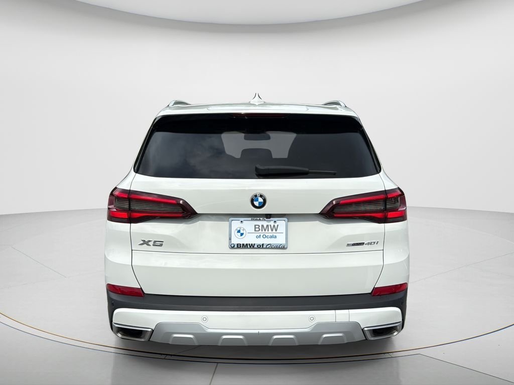 Certified Used 2023 Alpine White BMW sDrive40i image 4