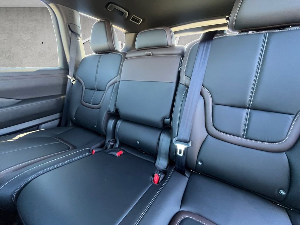 2026 Nissan Armada SL - Photo 22