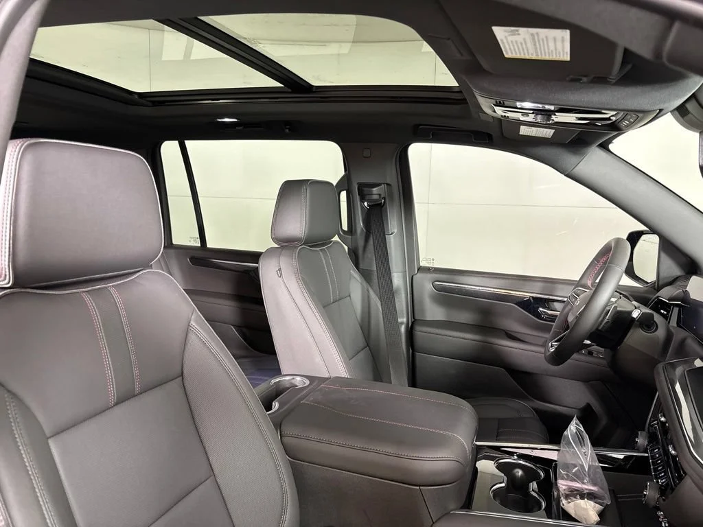2026 Chevrolet Suburban RST - Photo 22