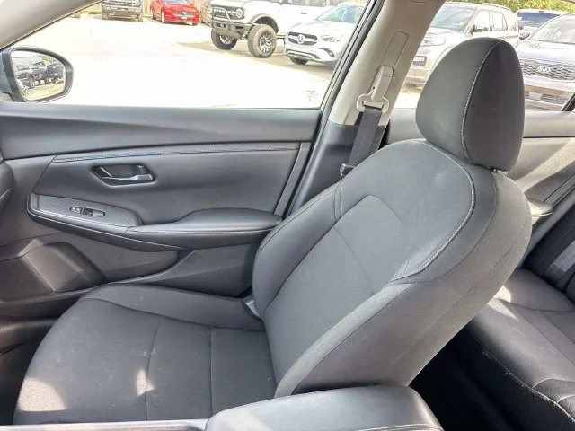 Used 2025 Gray Nissan S image 37