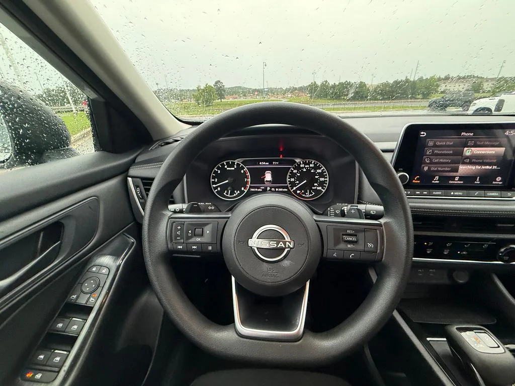 Used 2024 Silver Nissan S image 18