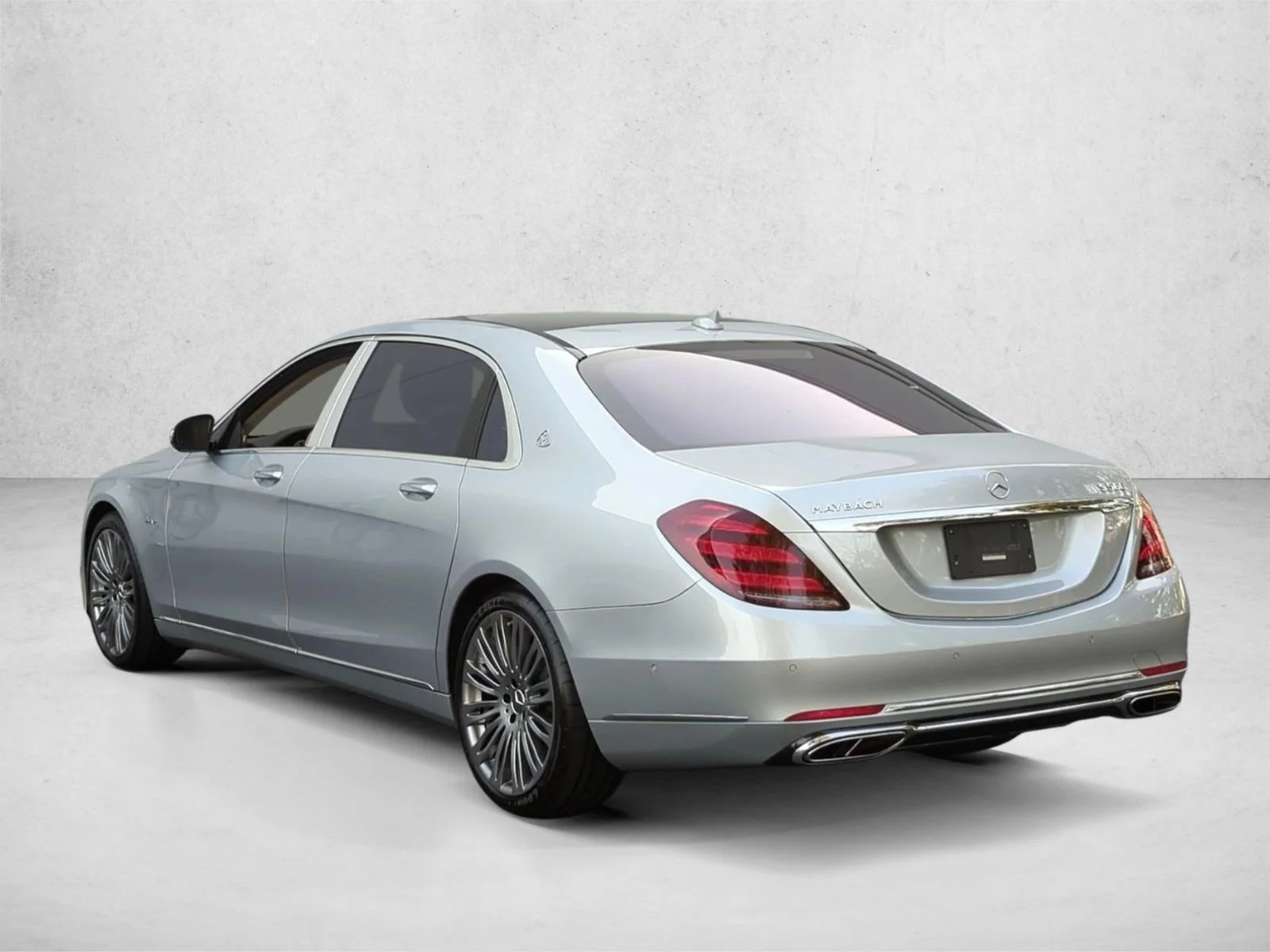 Used 2020 Iridium Silver Metallic Mercedes-Benz Maybach S 560 image 8