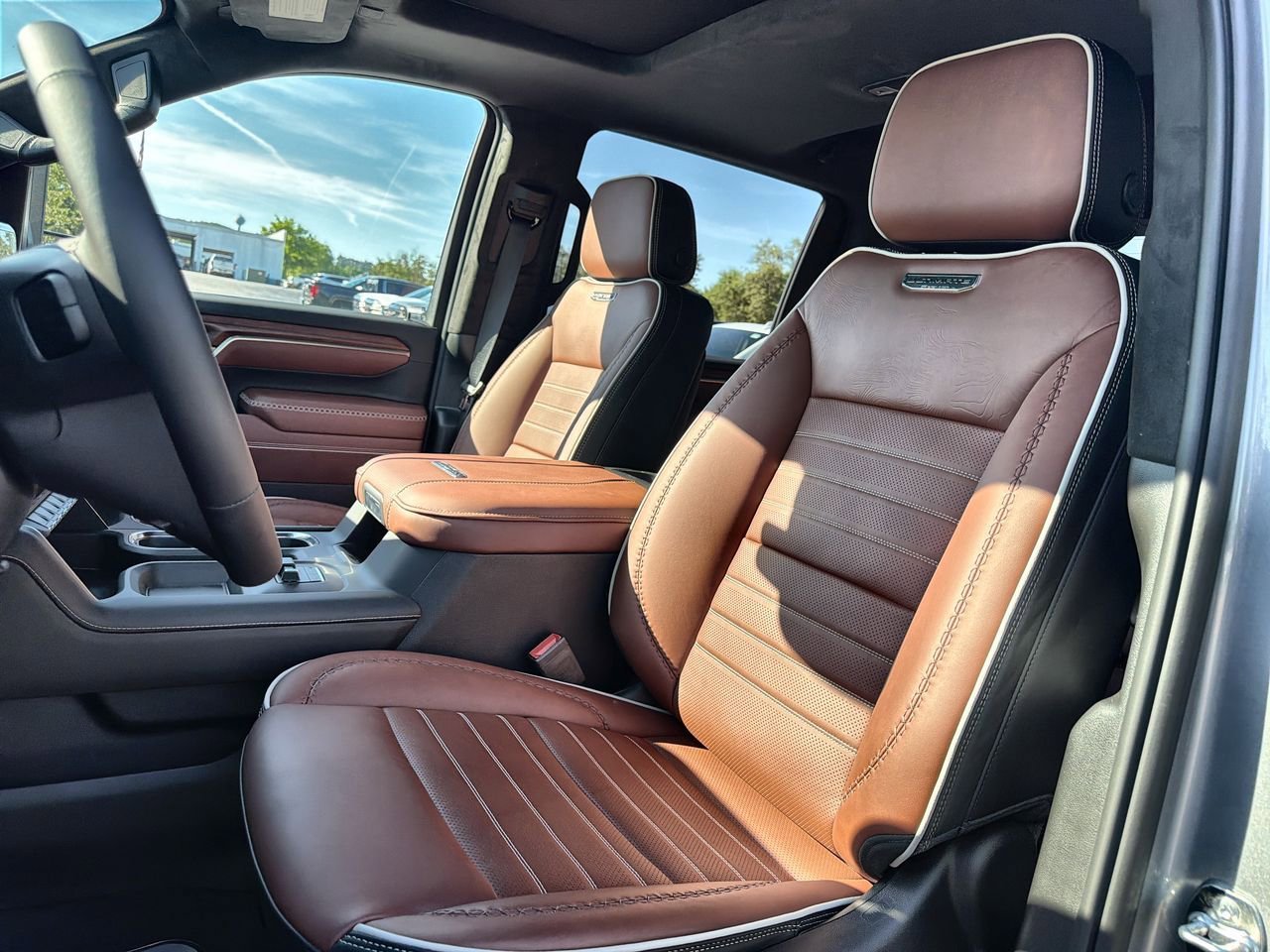2026 GMC Sierra 3500HD Denali Ultimate - Photo 16
