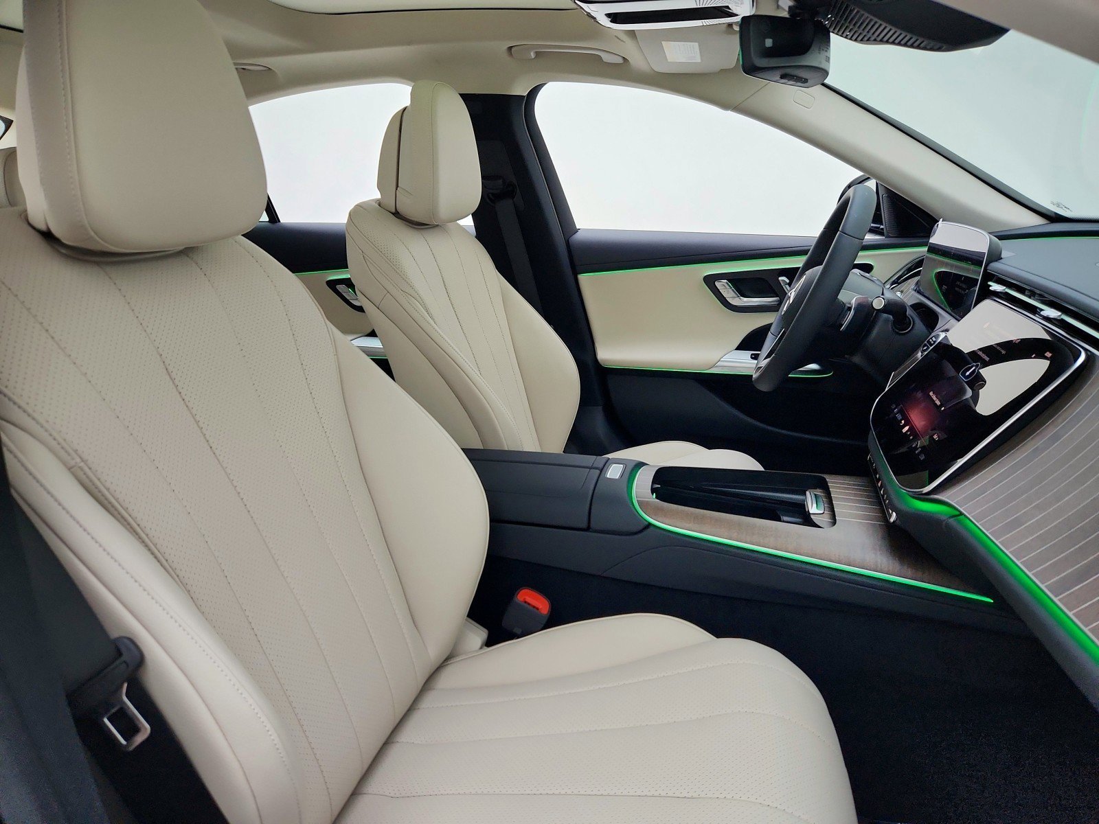 2026 Mercedes-Benz E-Class E350 - Photo 41