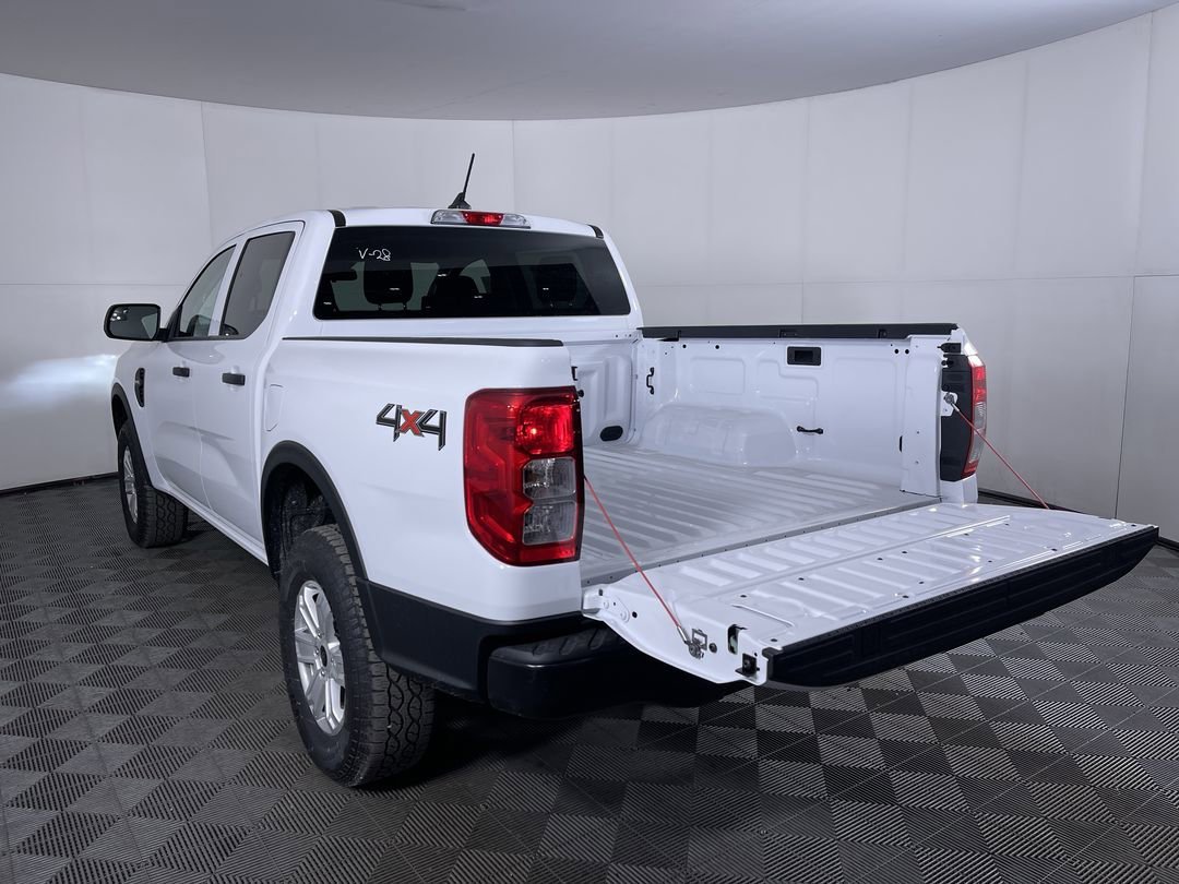 New 2026 Oxford White Ford XL image 24
