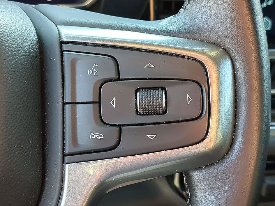 Used 2023 Sterling Gray Metallic Chevrolet LT image 17