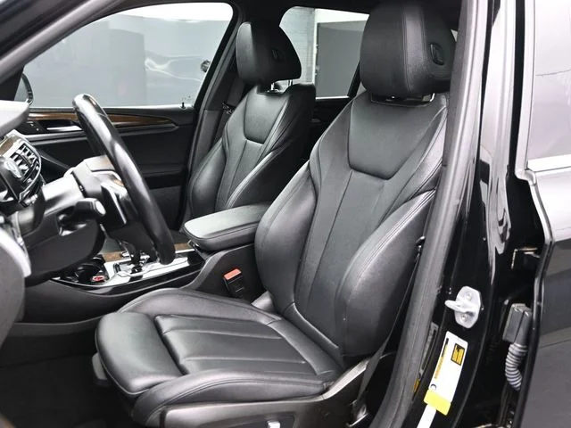 Used 2019 Black BMW sDrive30i image 5