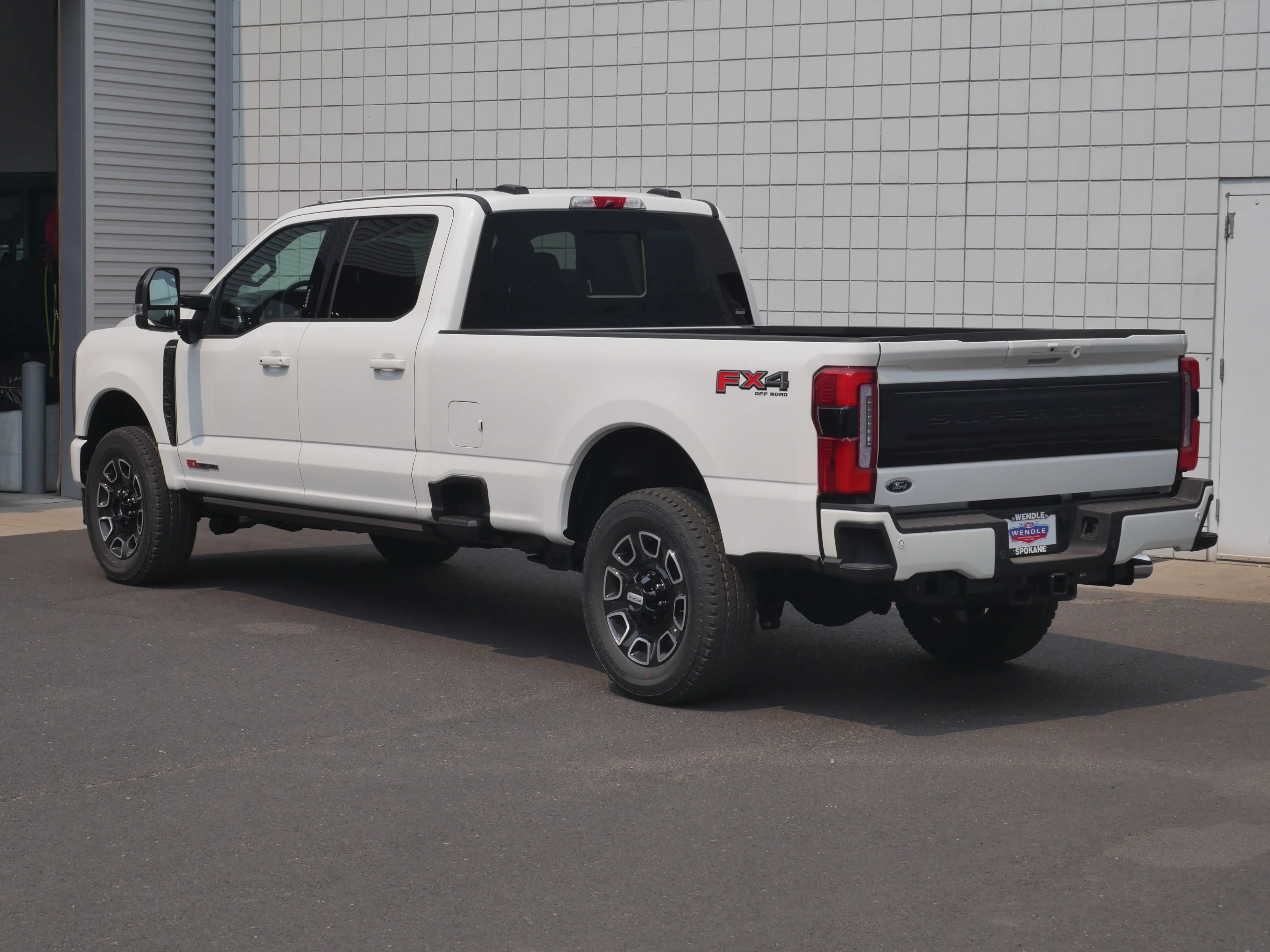 New 2026 Star White Metallic Tri-Coat Ford Platinum image 25