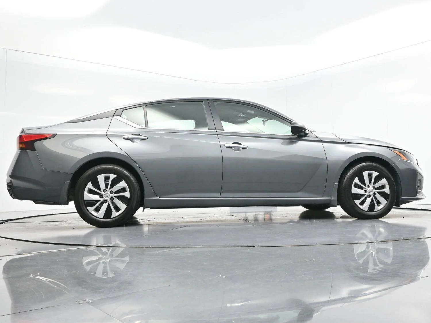 Used 2024 Gun Metallic Nissan 2.5 S image 46