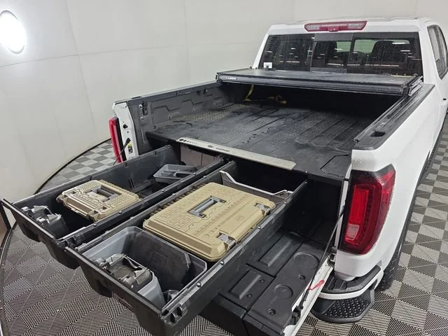 Used 2021 Summit White GMC AT4 image 12