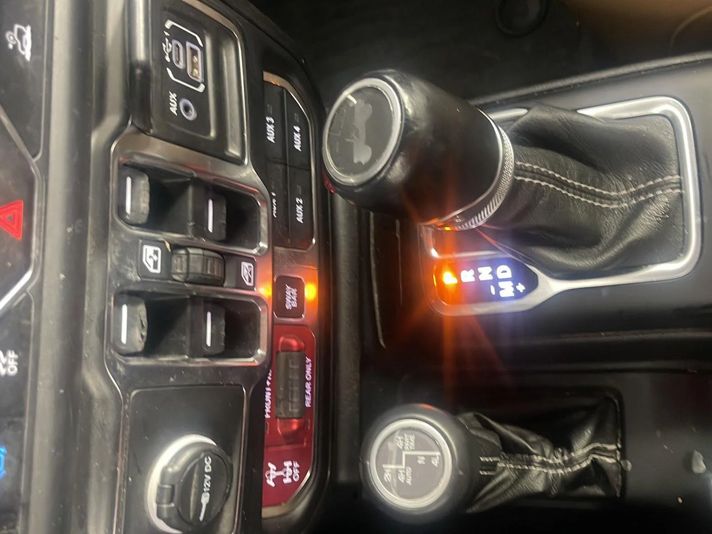 Used 2021 Hydro Blue Pearlcoat Jeep Unlimited Rubicon image 18