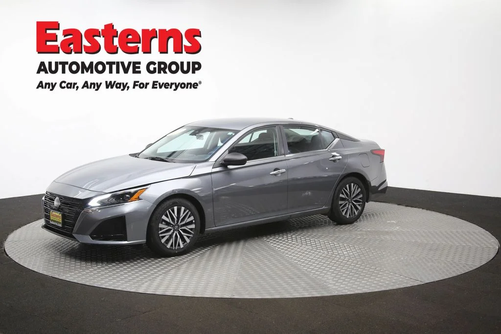 Used 2025 Gray Nissan 2.5 SV image 56