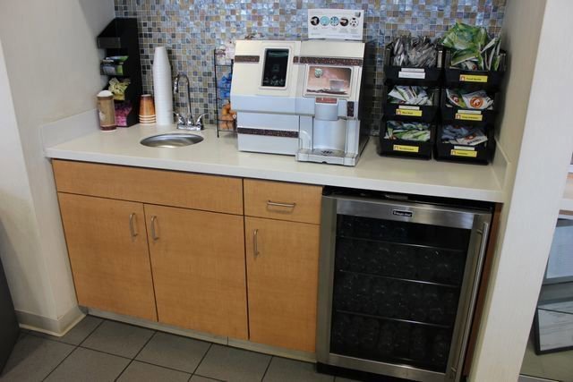 2022 Toyota Camry SE - Photo 19