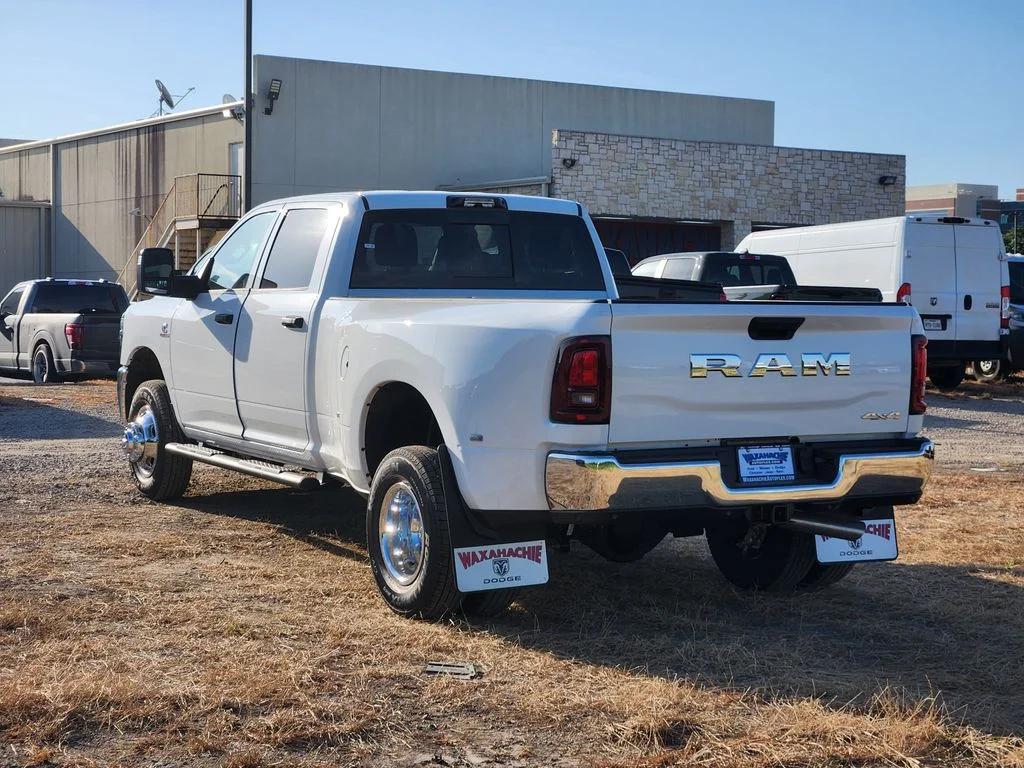 New 2026 Bright White Clear-Coat Exterior Paint RAM Tradesman image 4