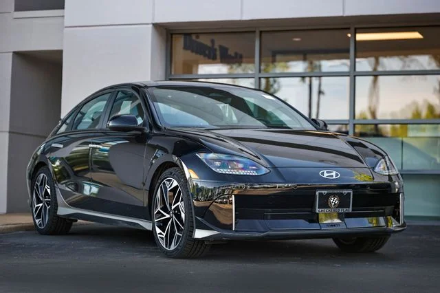 2024 Hyundai IONIQ 6 SEL