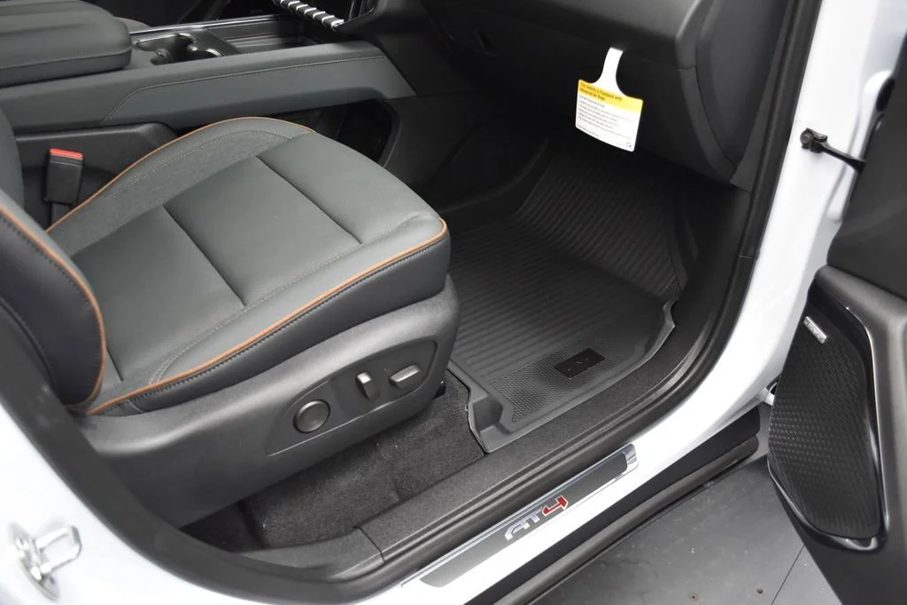 2026 GMC Acadia AT4 - Photo 41