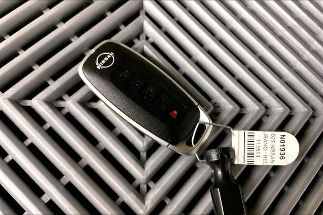 New 2025 Scarlet Ember Tintcoat/Super Black Nissan SL image 14