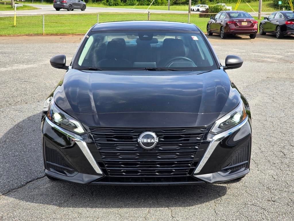 Used 2025 Black Nissan 2.5 SV image 22