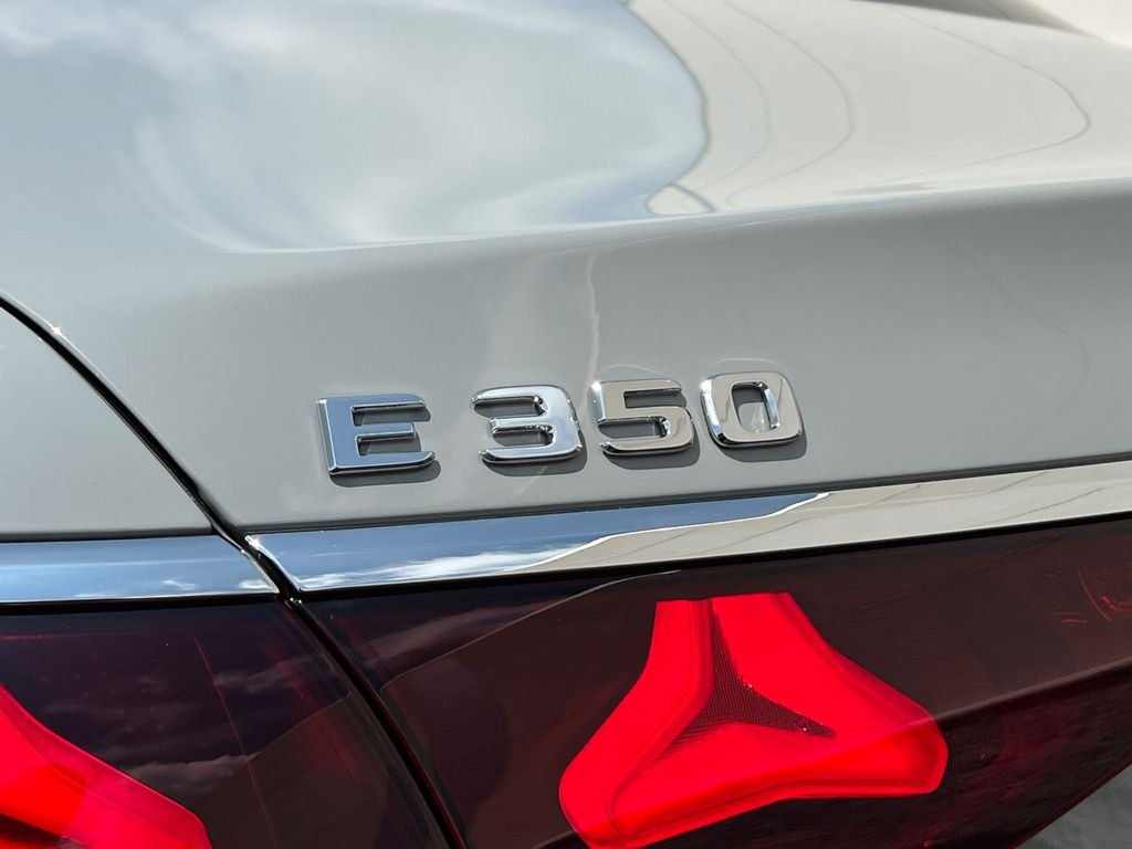New 2026 MANUFAKTUR Alpine Grey Mercedes-Benz E 350 image 29